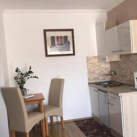 Majlath Vendeghaz Guest house 3*