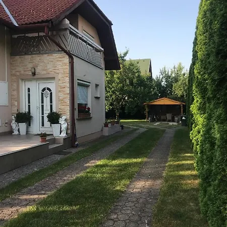 Majlath Vendeghaz Guest house