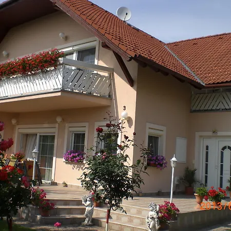 Guest house Majlath Vendeghaz