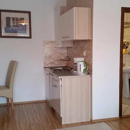 Majlath Vendeghaz 3* Buk